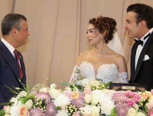 CHP Genel Başkanı Özel, Gaziantep’te nikah törenine katıldı